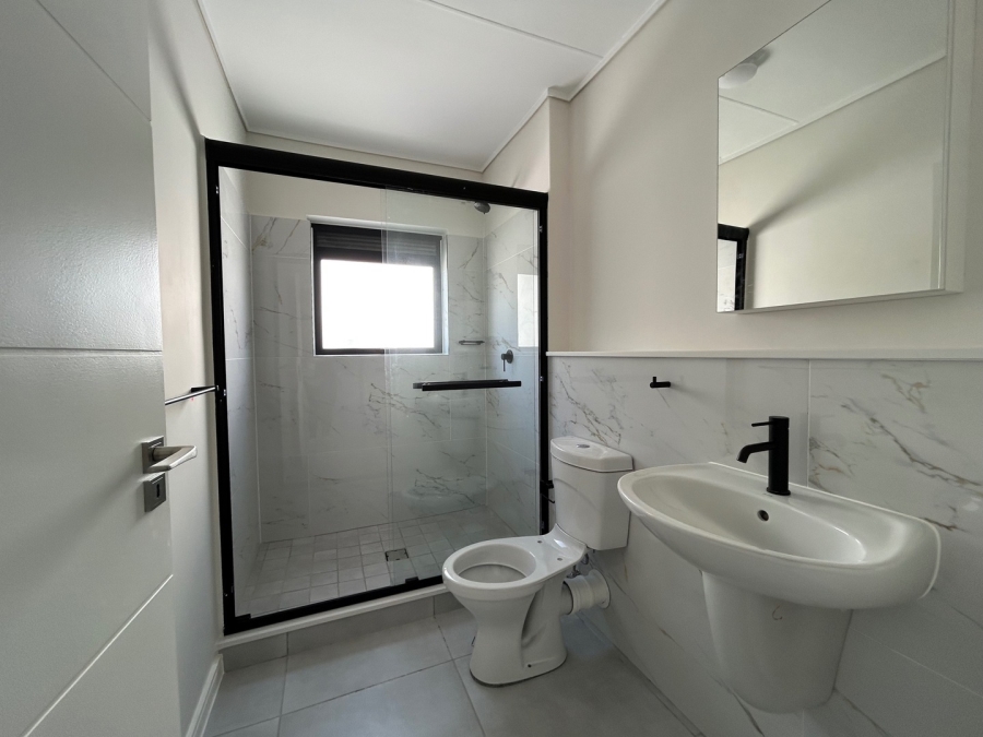 To Let 1 Bedroom Property for Rent in Sandown Western Cape